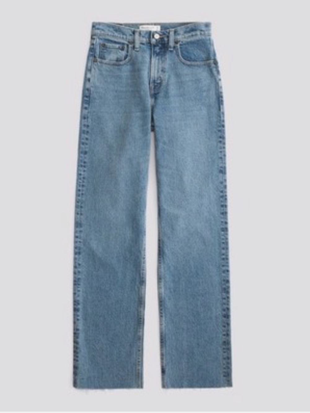 Abercrombie & Fitch Women’s high-rise 90s Jeans in Light Blue Denim - Curve Love